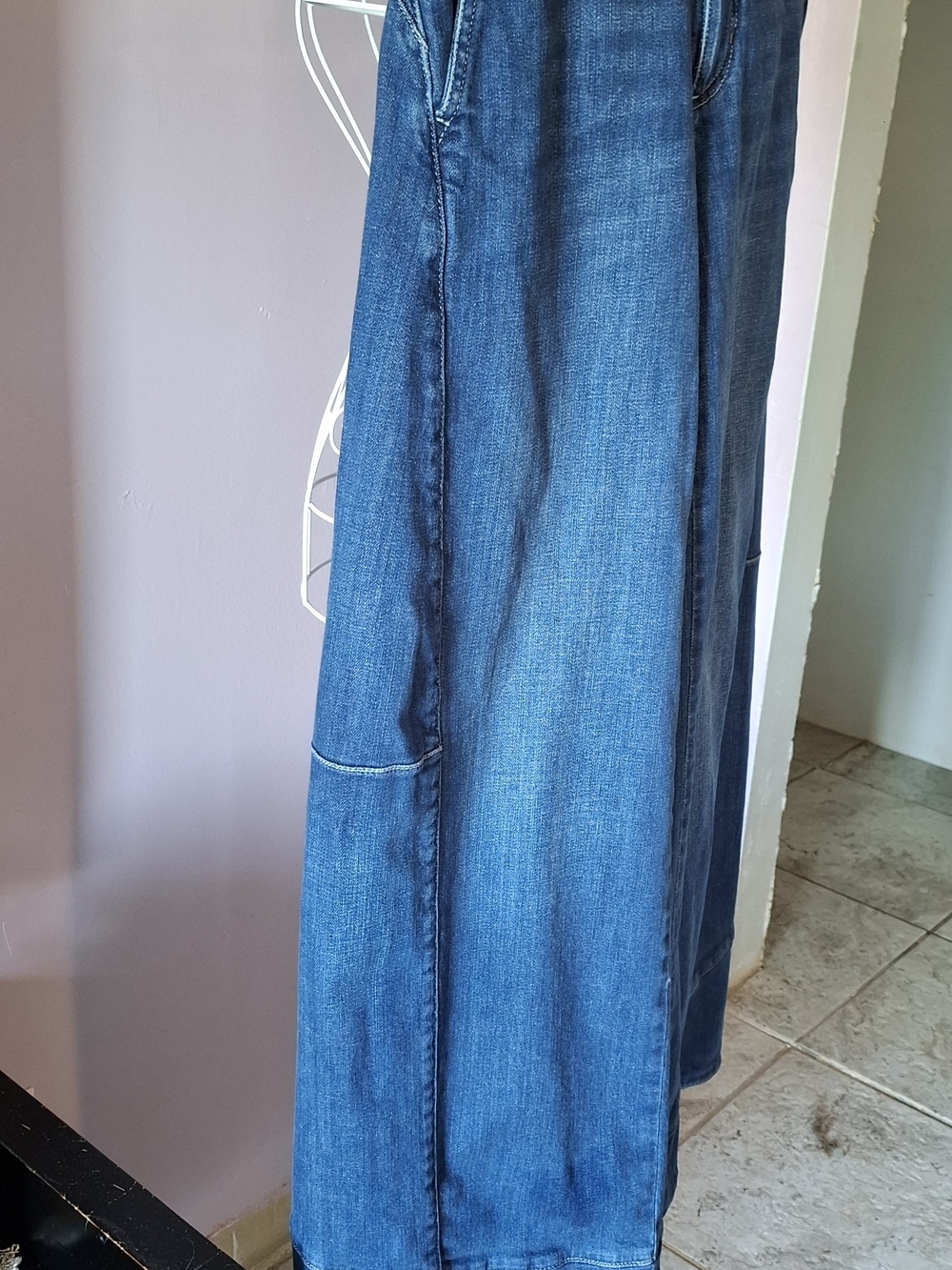 Pilcro Anthropologie High-Rise Wide-Leg Seamed Jeans Stretch Size 25 - Picture 2 of 9